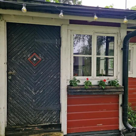 Cute Old Garden *