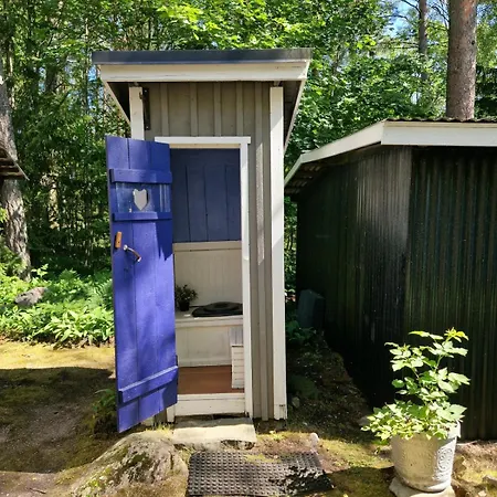 Cute Old Garden * Kirkkonummi